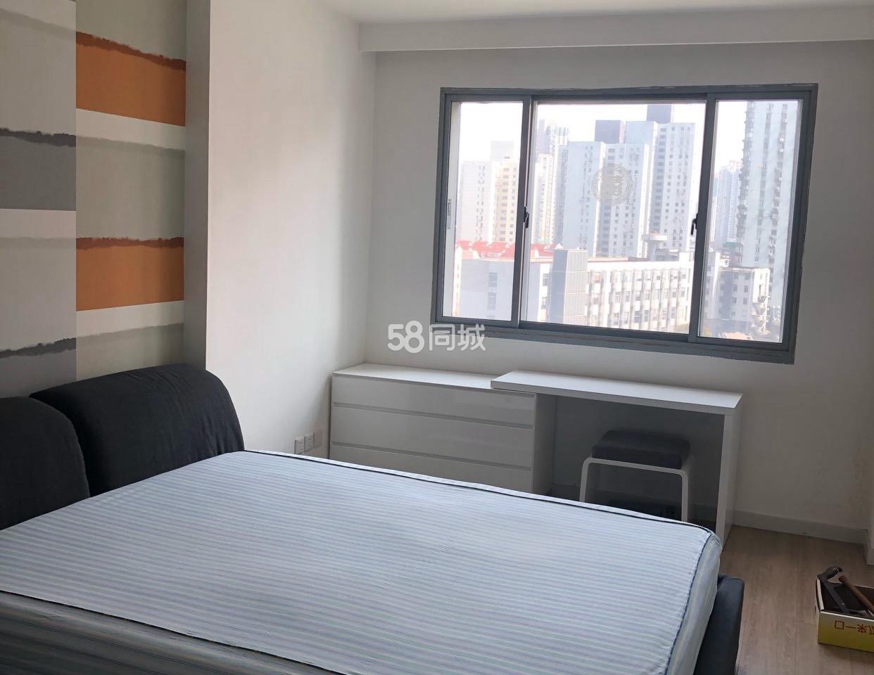 朝阳大楼 随时看房·