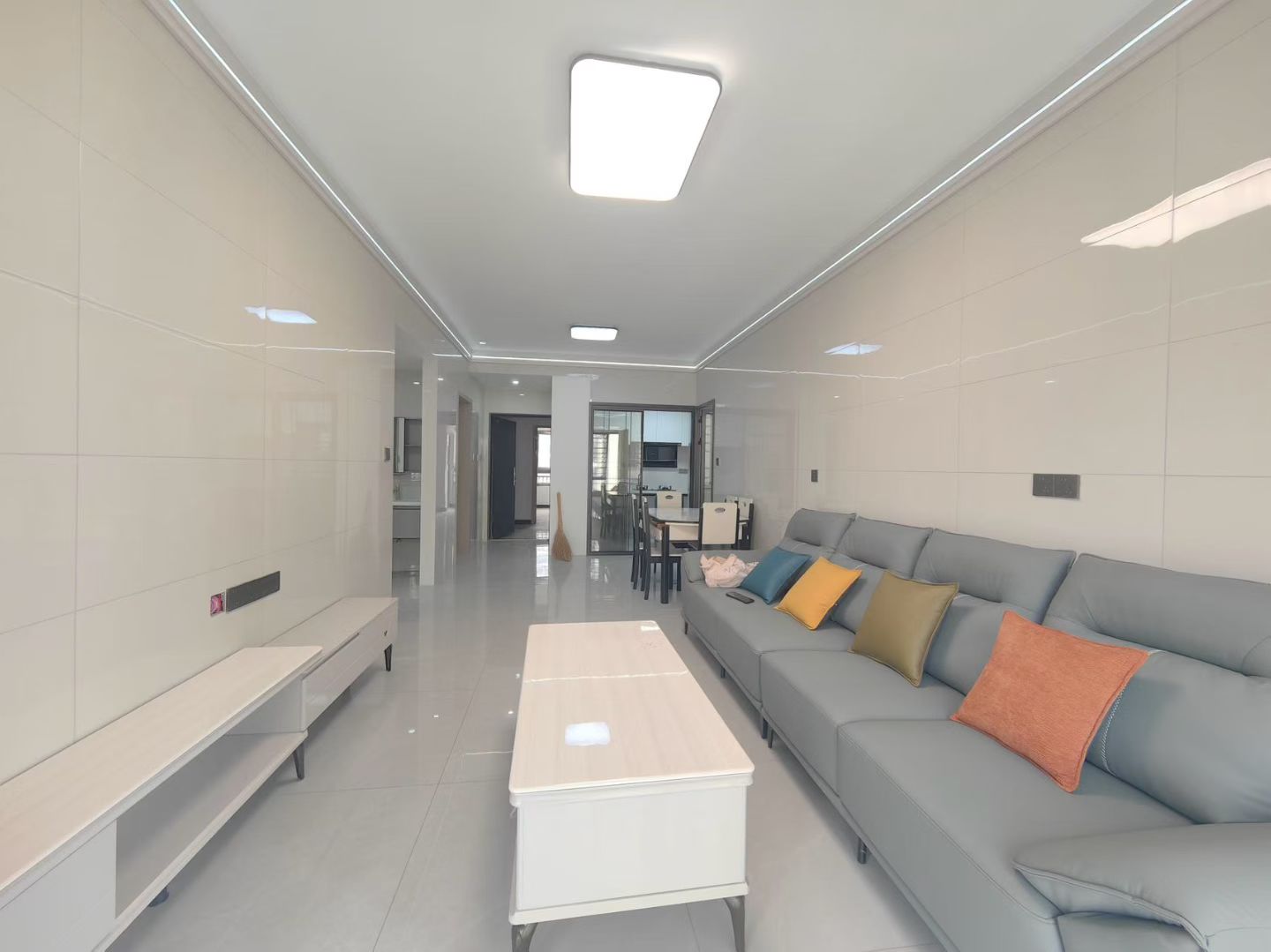 山月嘉园 2居室 2200元/月