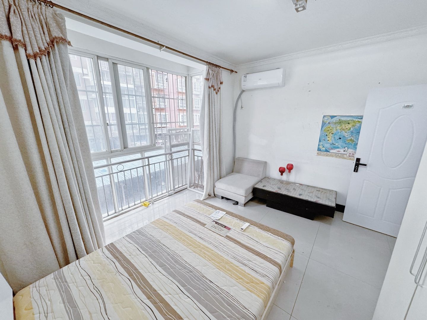 柏合黎明小区 4居室 600元/月