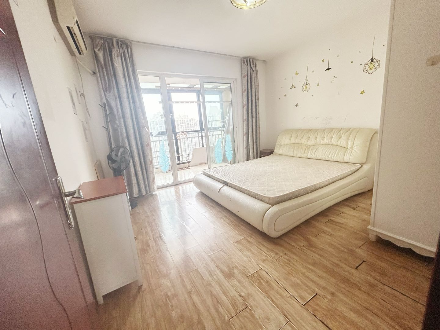 果壳里地城 随时看房·