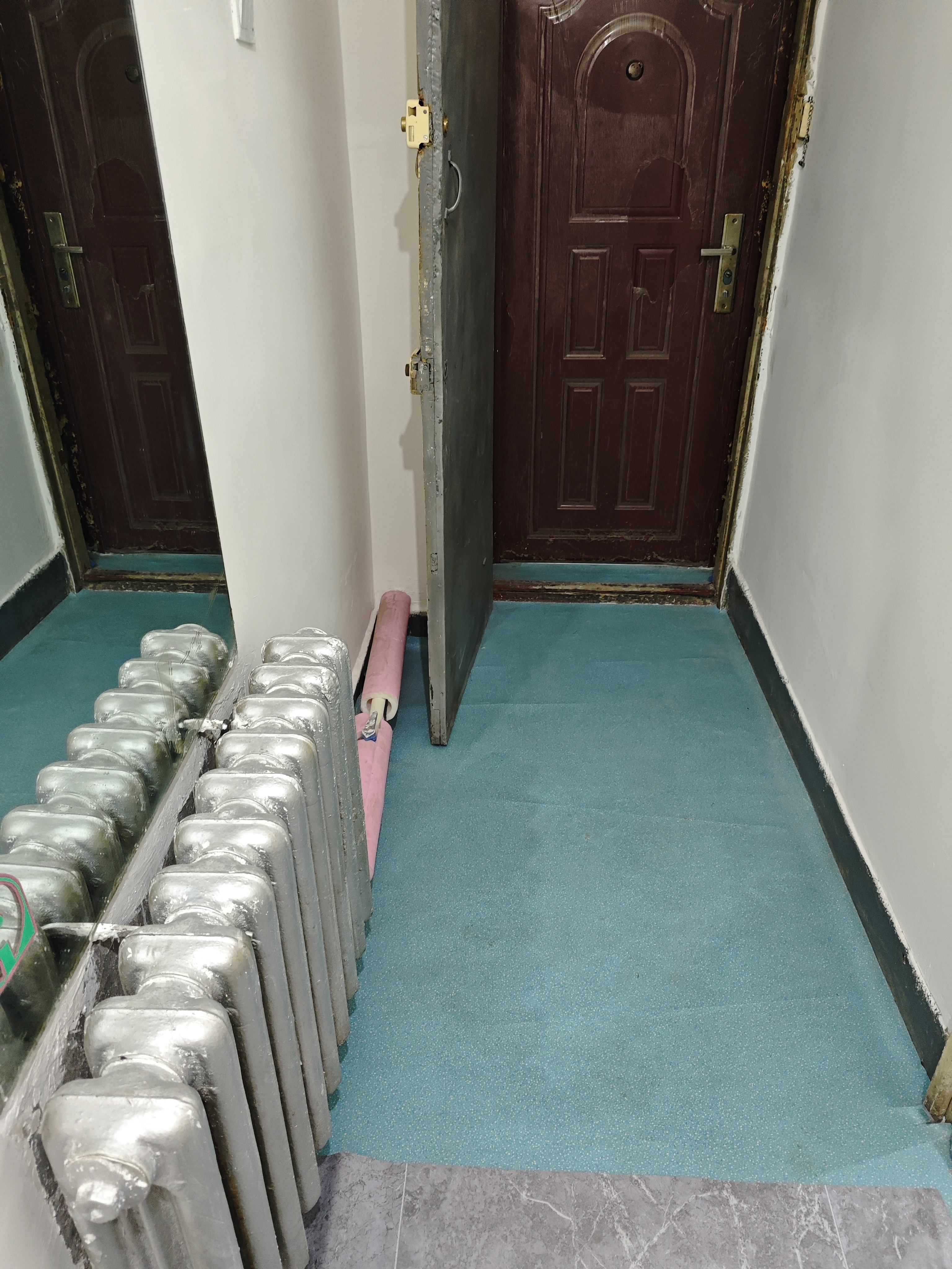 车轮厂宿舍二区 随时看房·