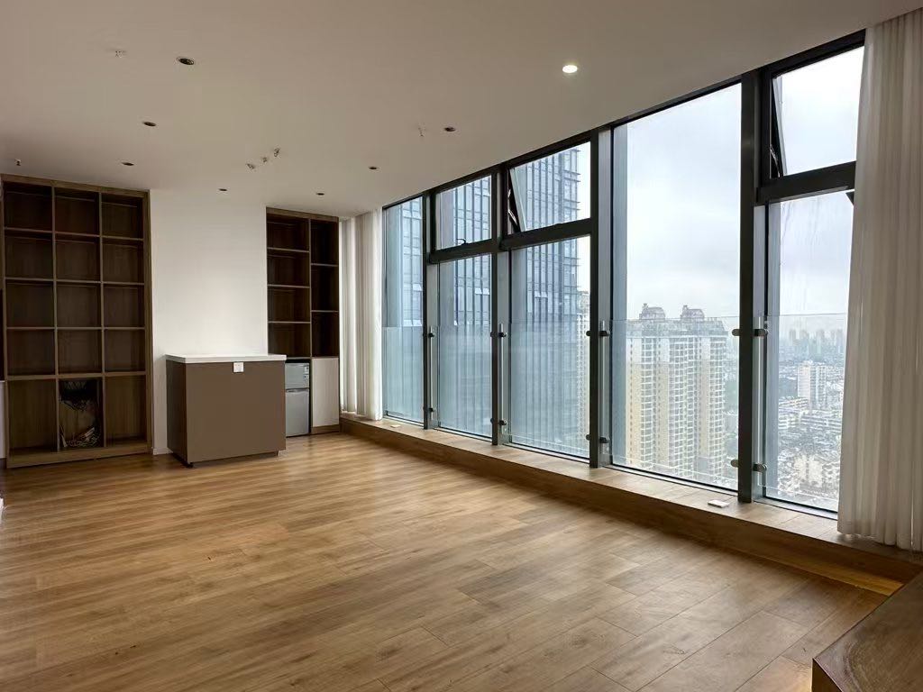 万达中央商务区8号楼 3居室 1500元/月