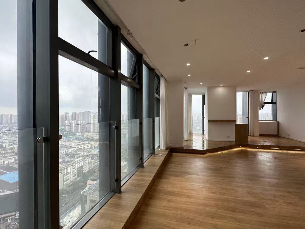 万达中央商务区8号楼 随时看房·