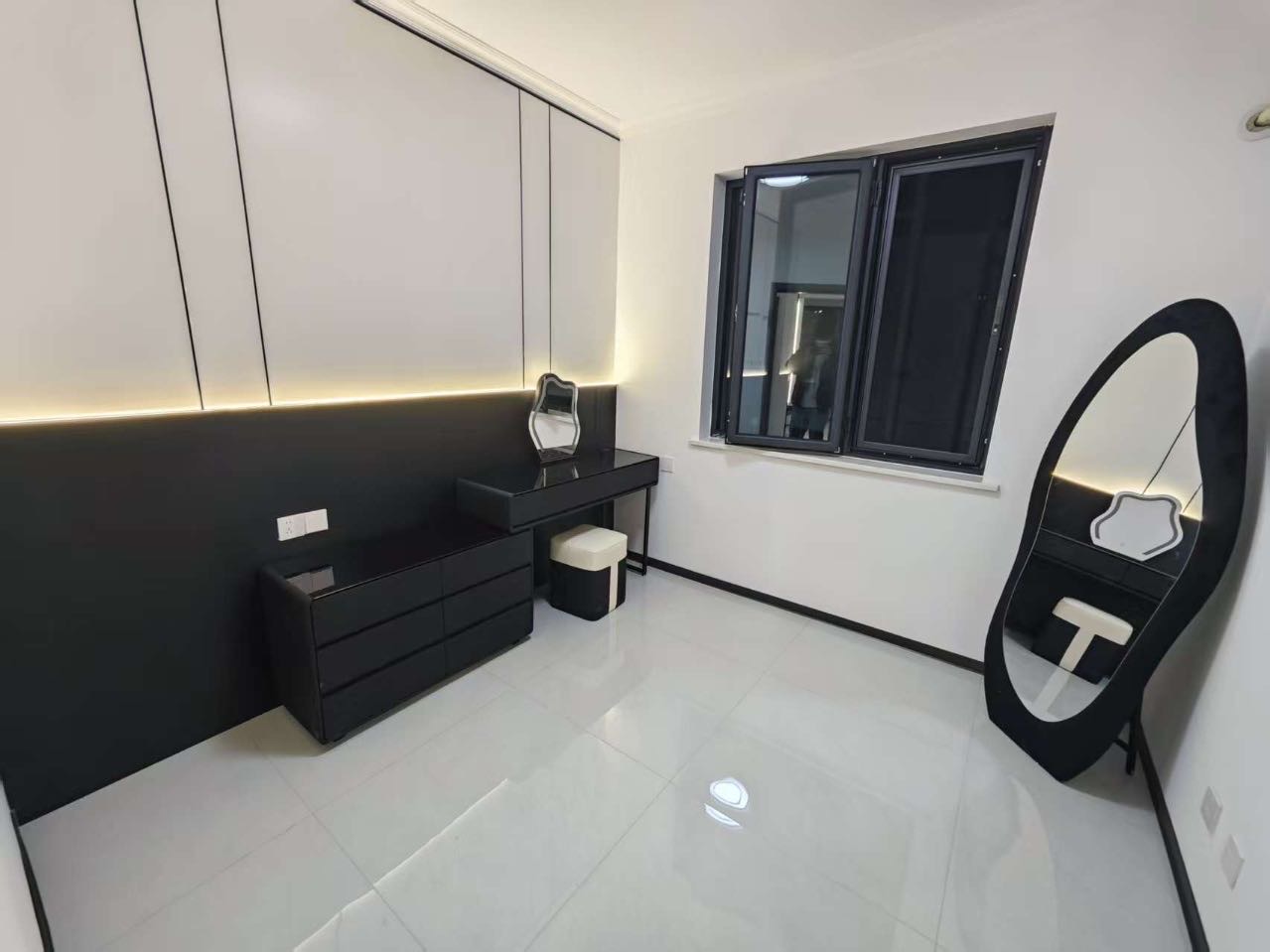 蓝庭序 随时看房·