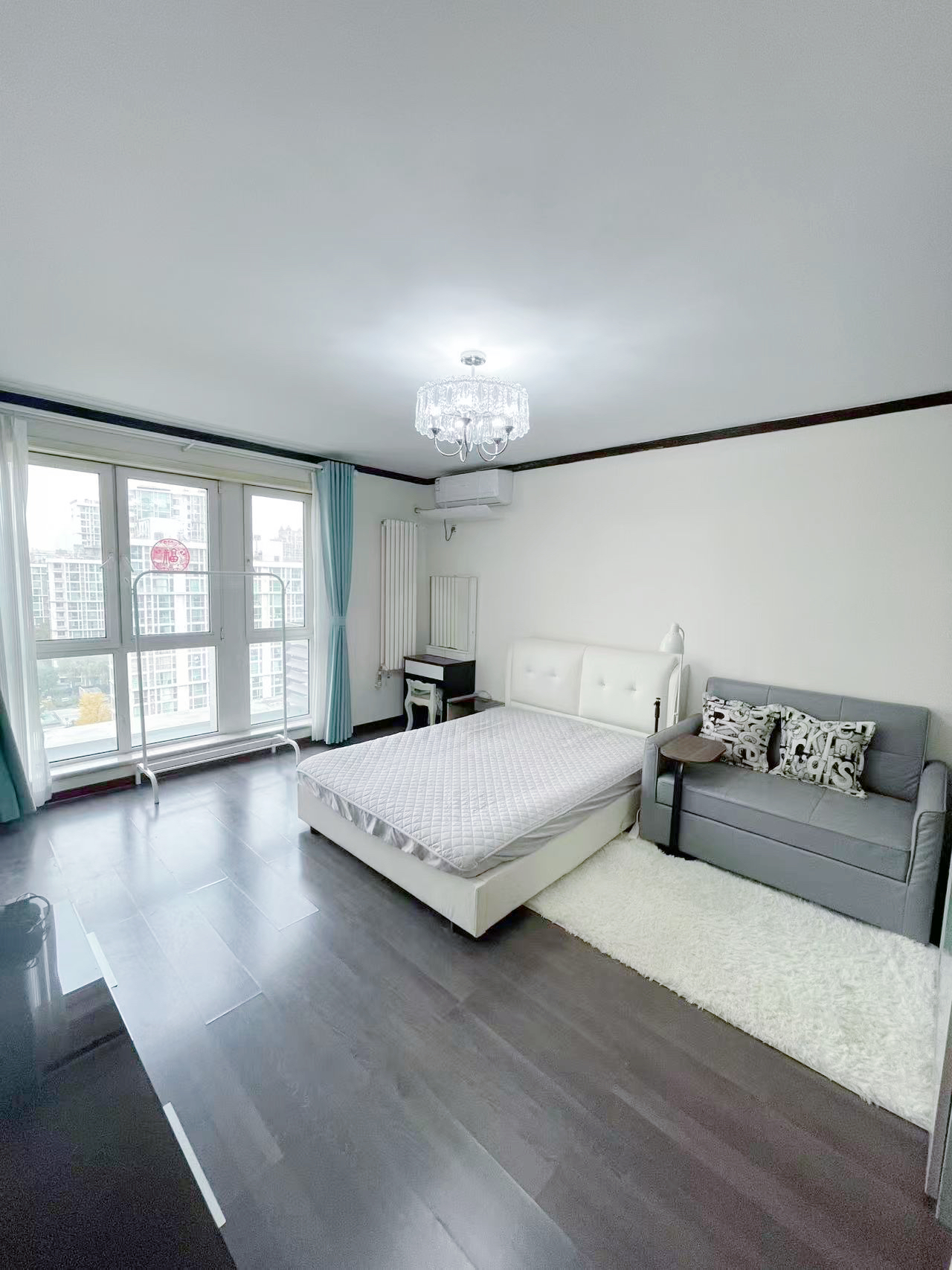 东方雅苑 1居室 5300元/月