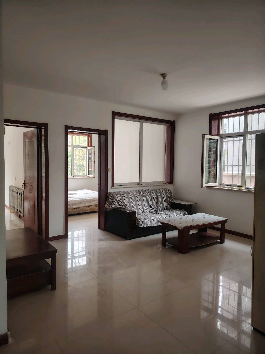 南王 半岛蓝庭5期 3居室 900元/月