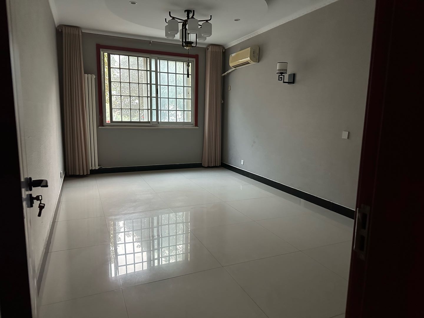 银杏花园 随时看房·