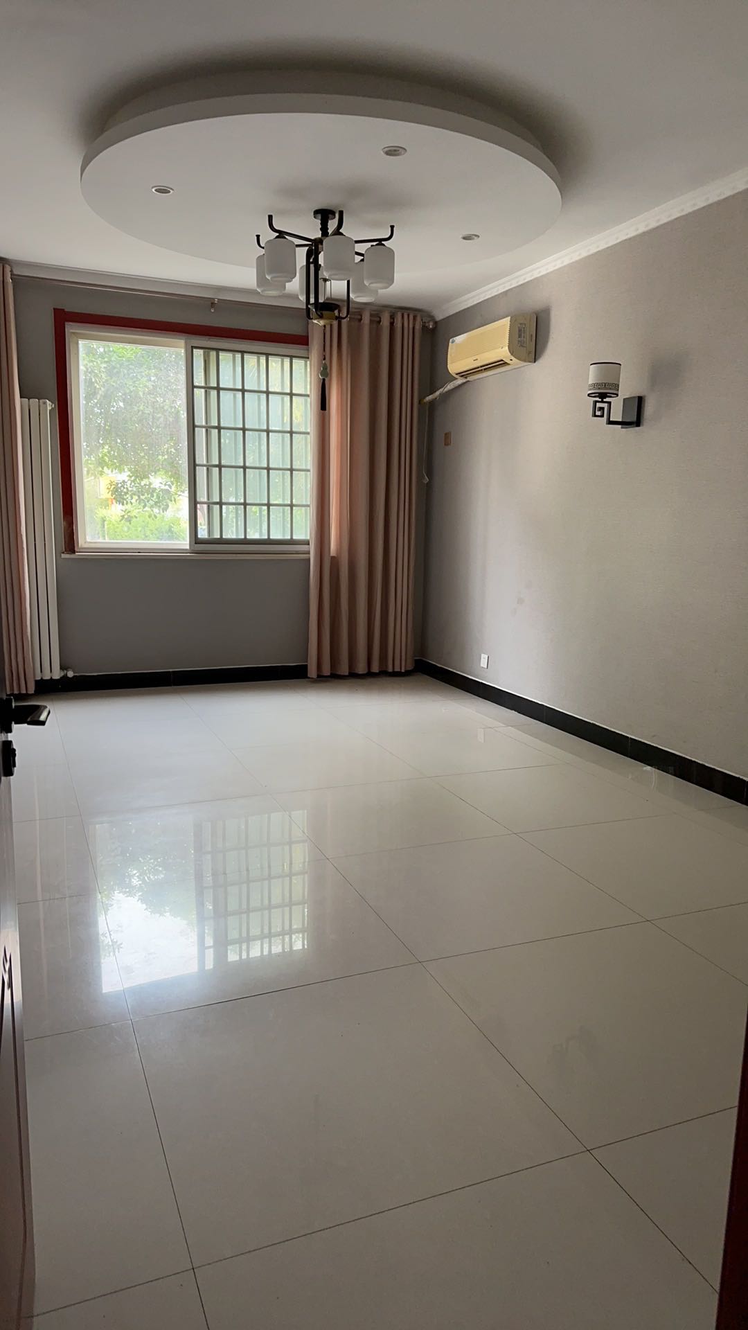 银杏花园 5居室 5200元/月