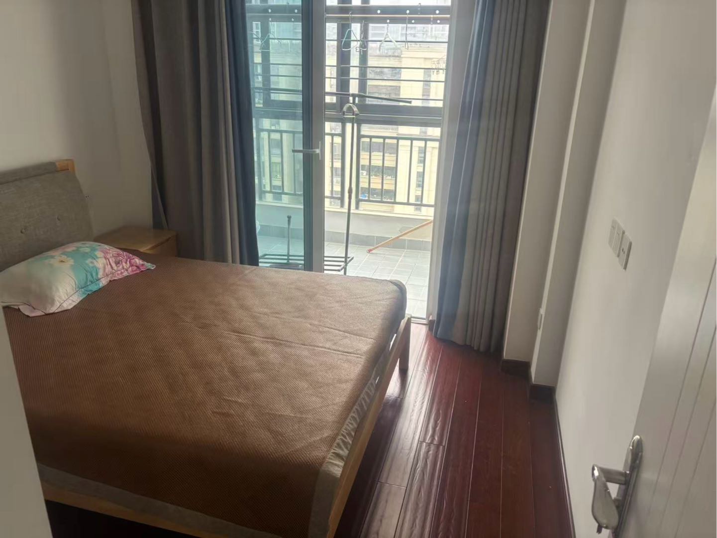 昆仑玉府 随时看房·