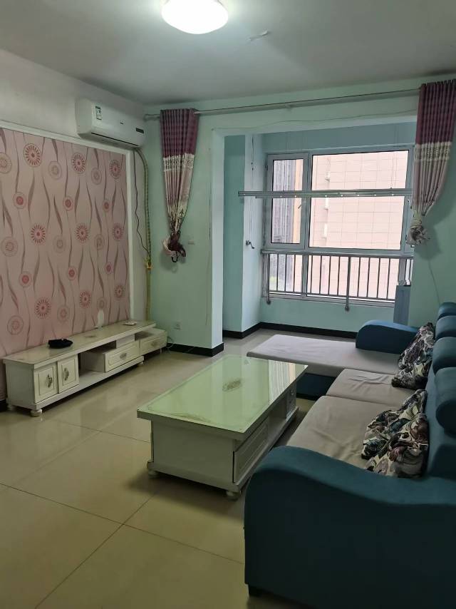 留村家园 1居室 1400元/月