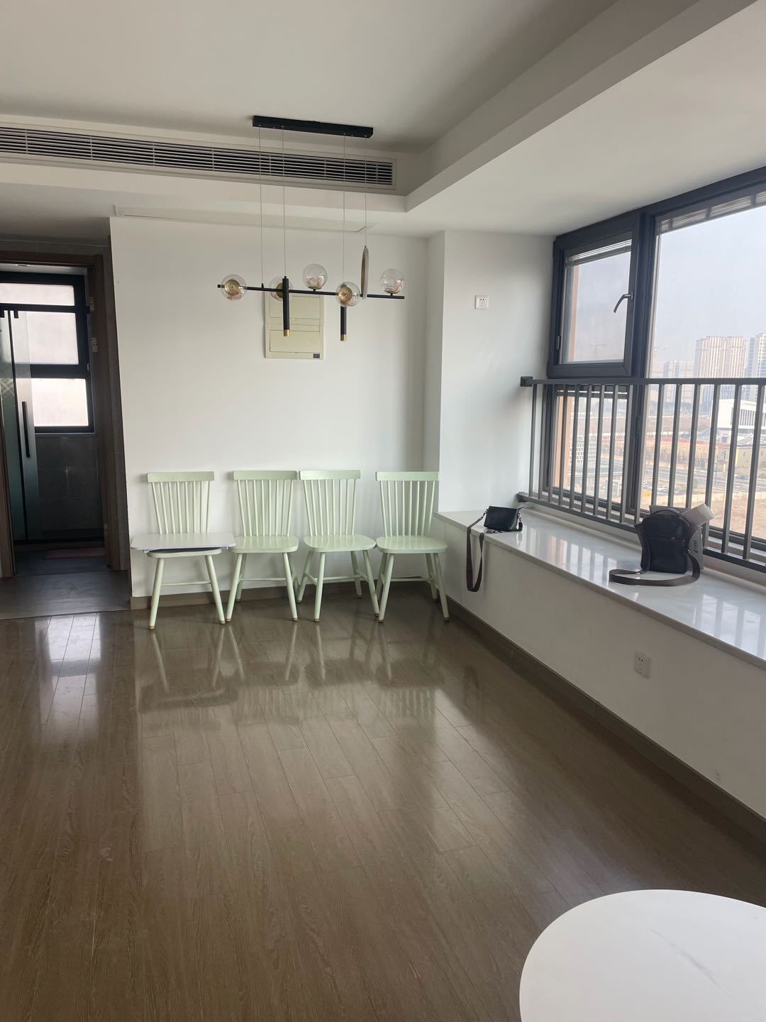 龙湖春江天越 3居室 3600元/月