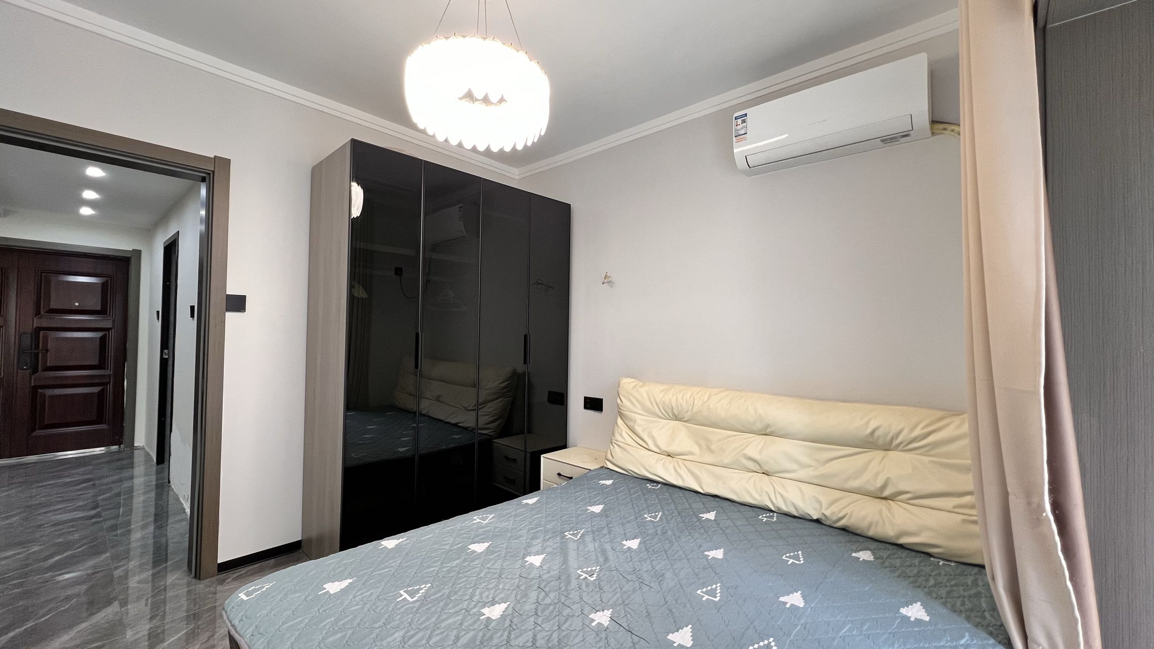 中登梧桐公馆 随时看房·