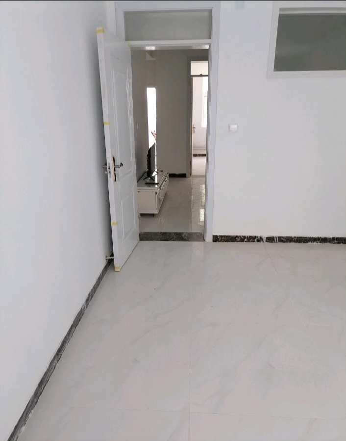 匡山小区 随时看房·