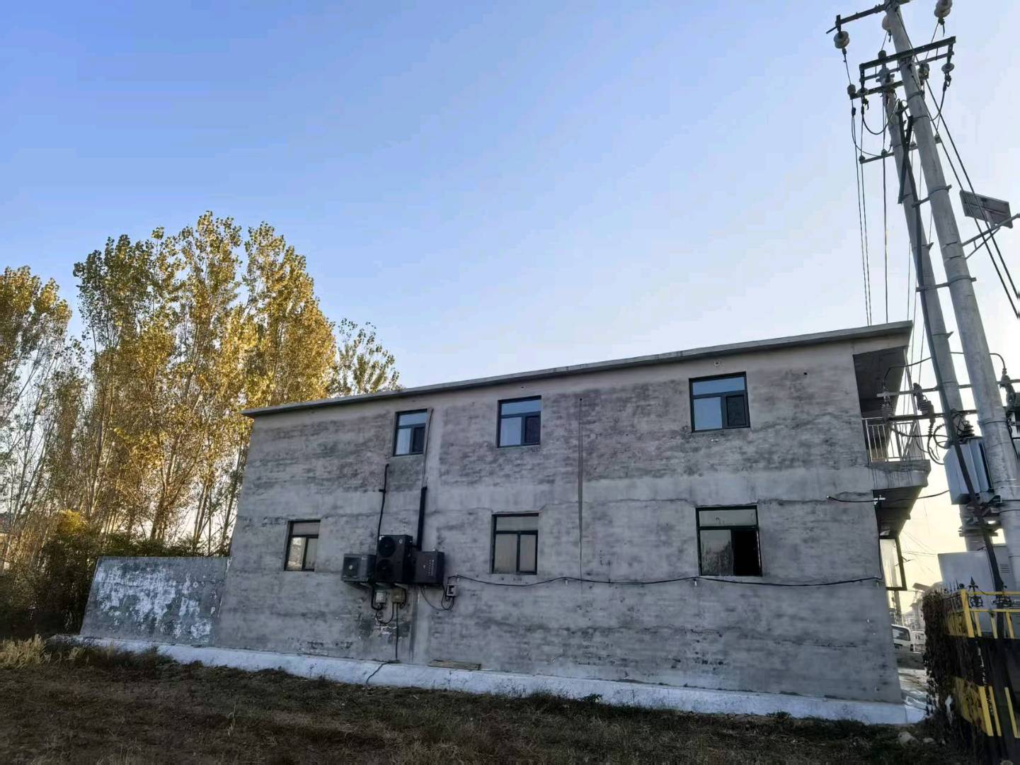 琉璃河务滋村西南角(村边) 随时看房·