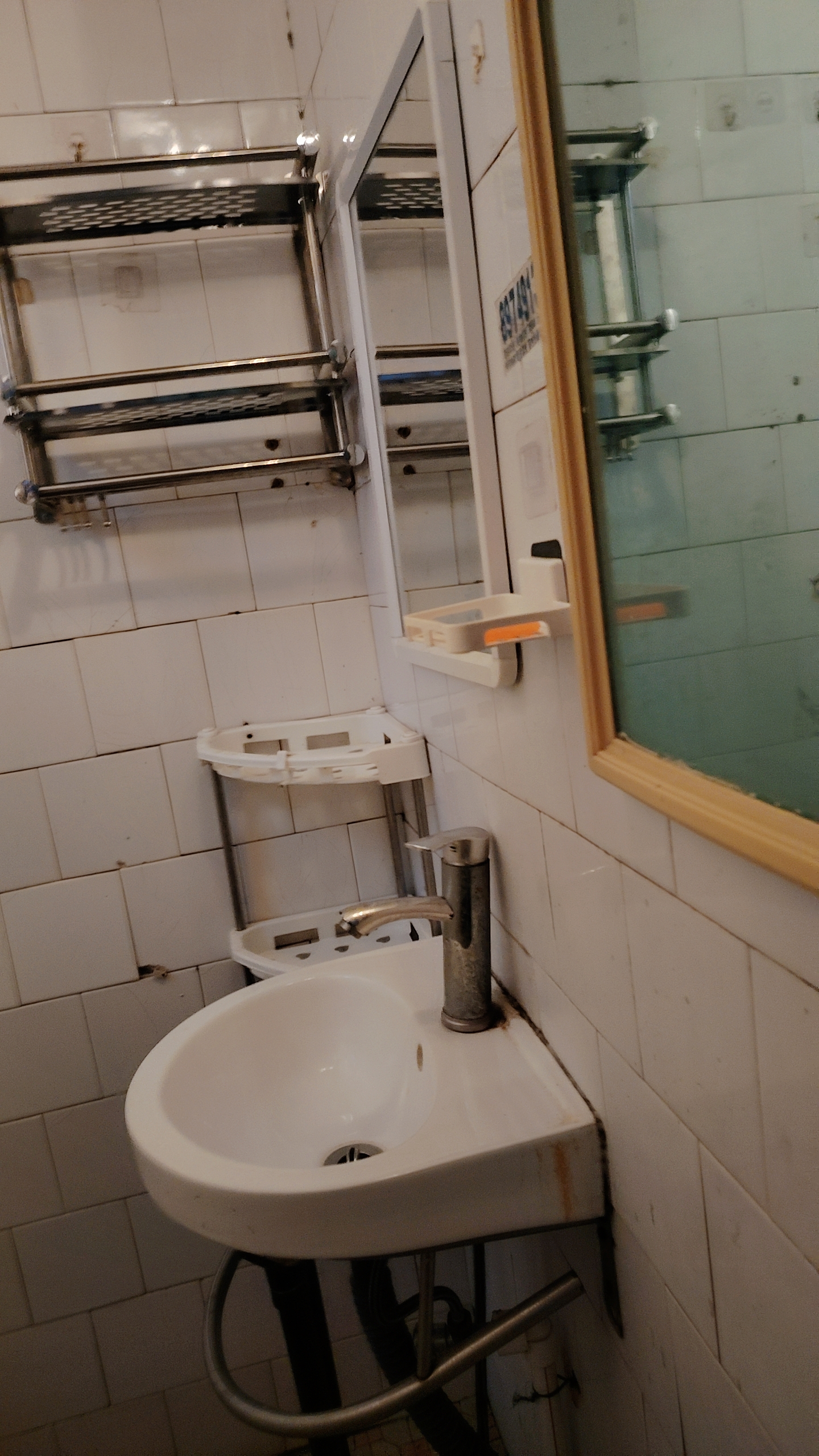 解放四村石子冲 随时看房·