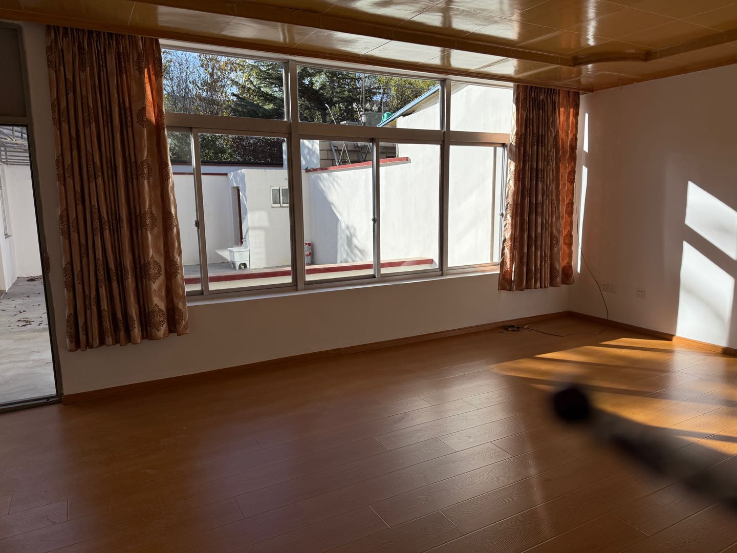 自治区公安厅阳光警苑 随时看房·