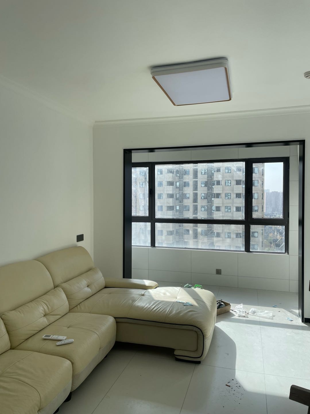 老鸦陈2号院 3居室 2000元/月