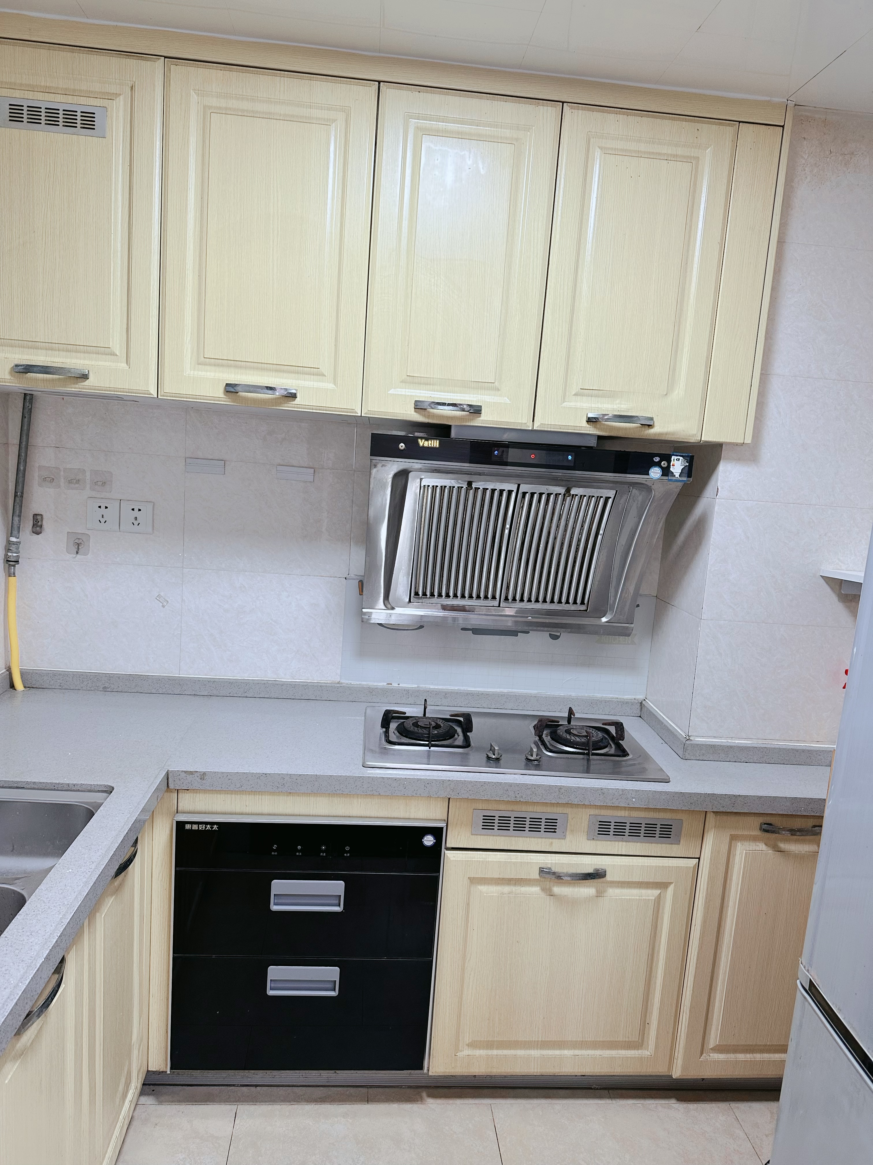 新塘惠百氏广场 随时看房·