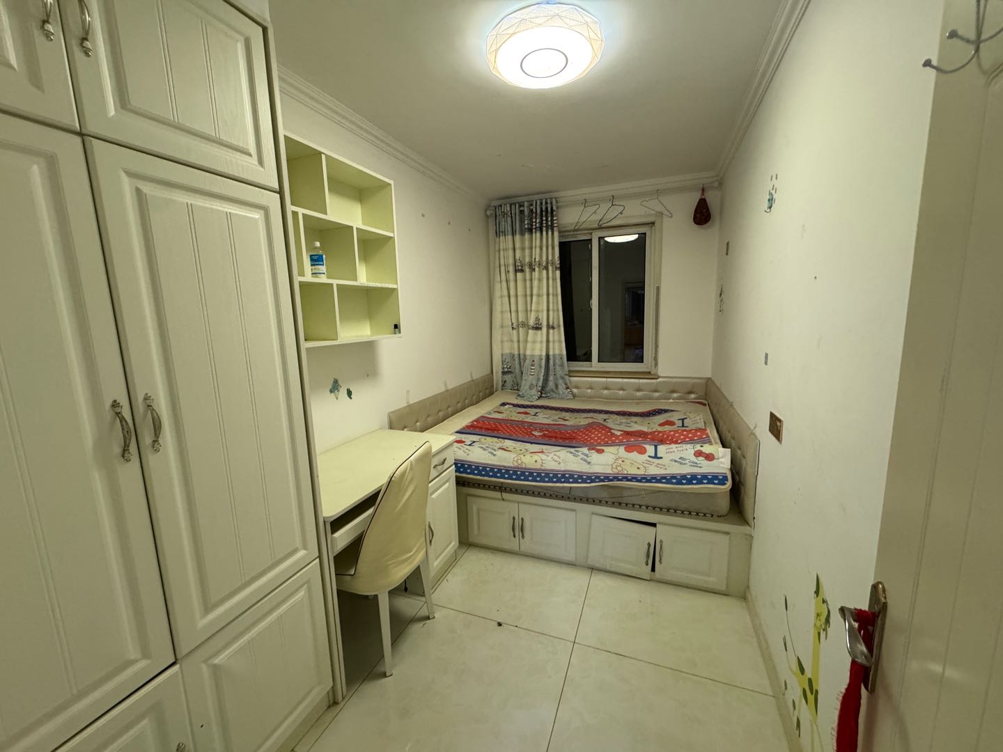 高区昌鸿小区K区 随时看房·