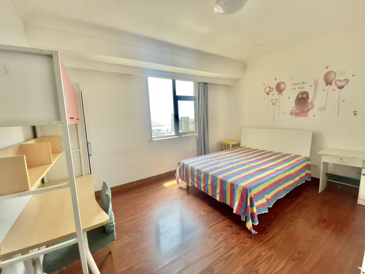 .海亮广场d座 随时看房·