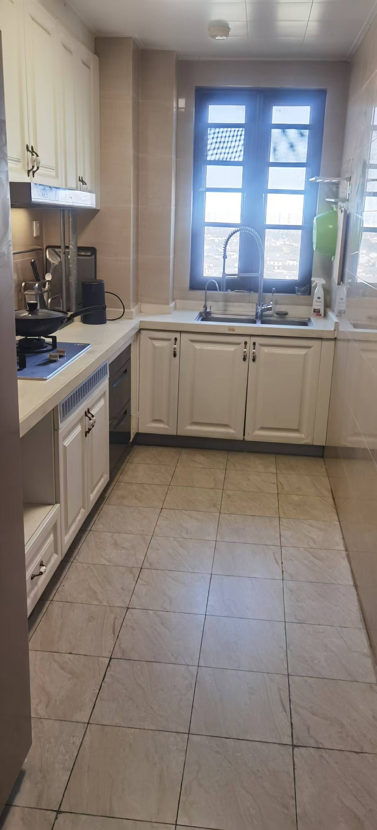 恒大翡翠珑庭 随时看房·