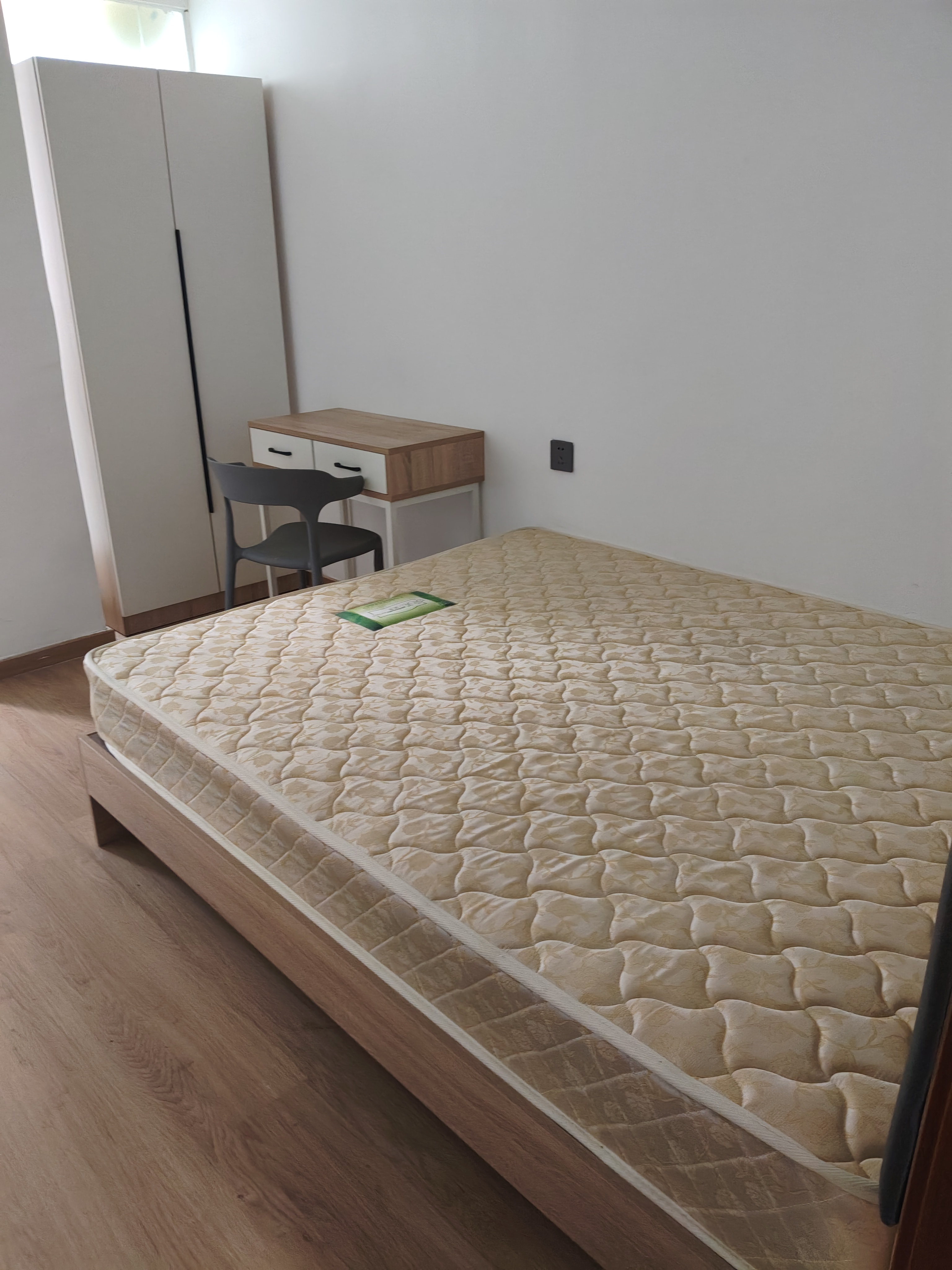 铭江公寓 随时看房·