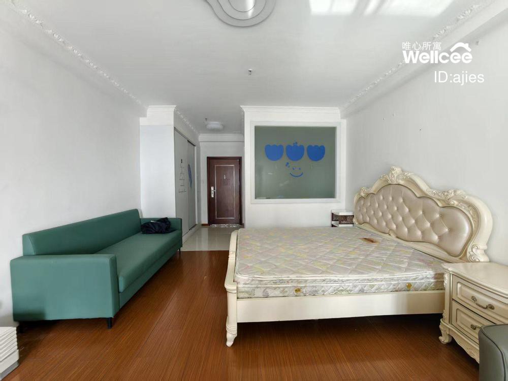 绿地公园广场 随时看房·