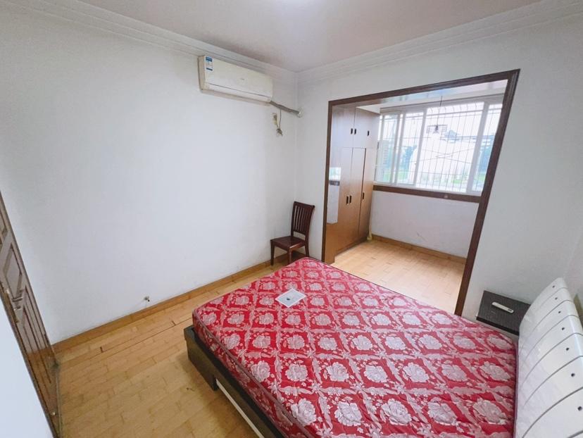 蜀兴苑 4居室 750元/月