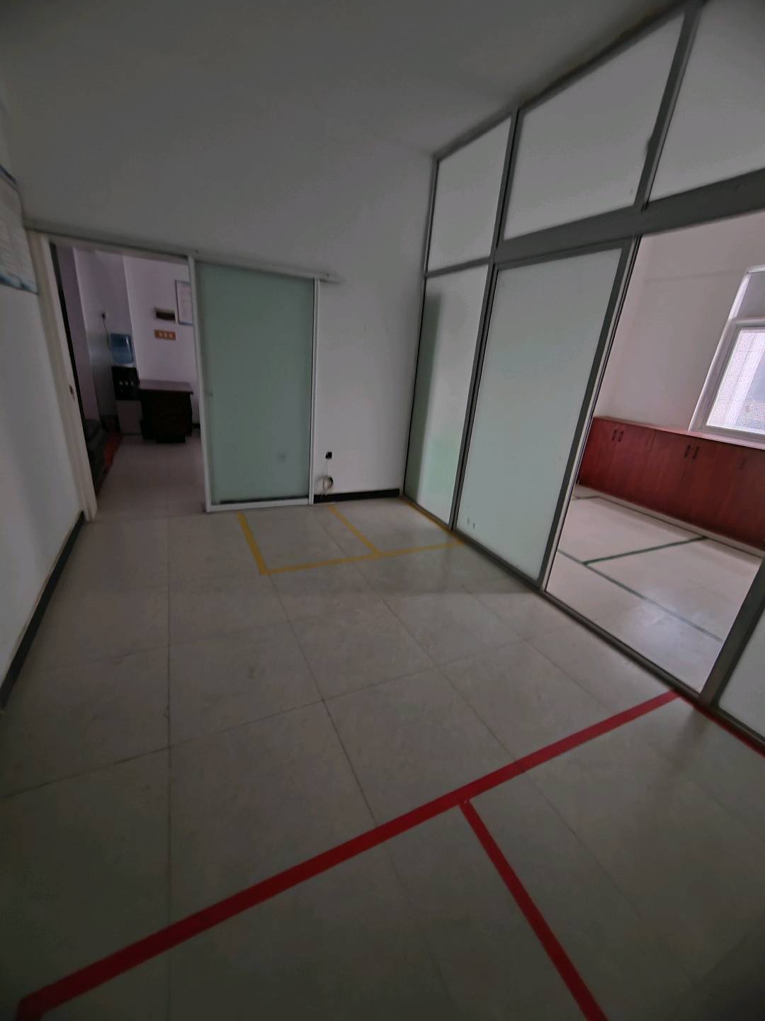 华桥信息大厦100平办公室出租 随时看房·