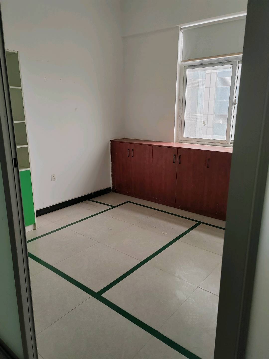 华桥信息大厦100平办公室出租 随时看房·