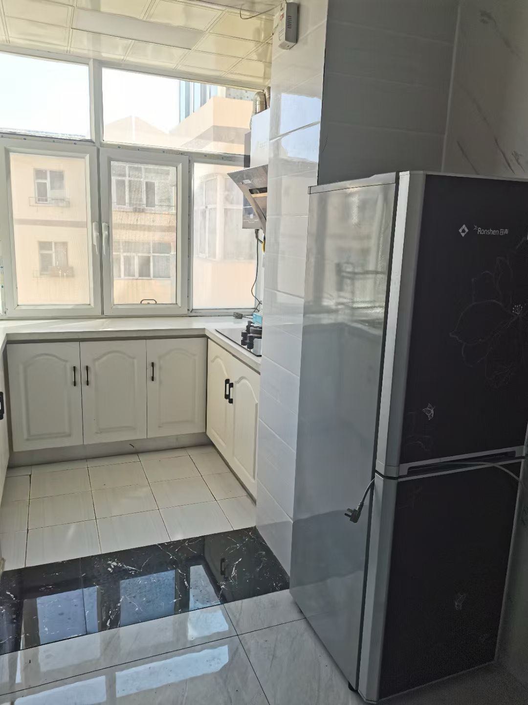 迪苑小区 随时看房·