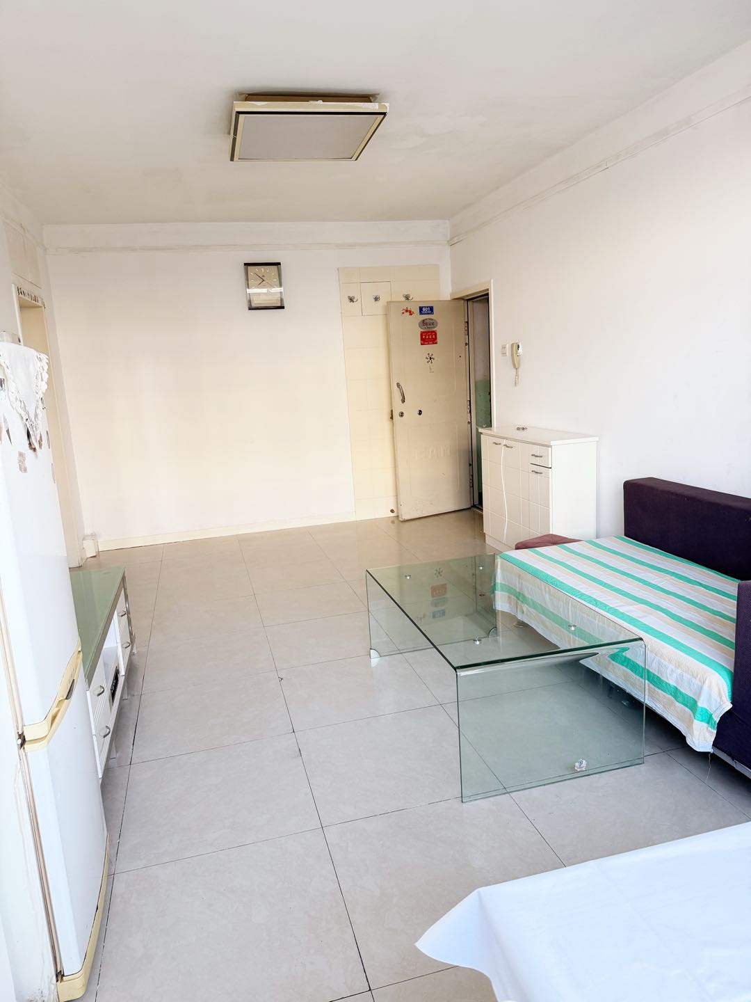 七一新民小区 随时看房·