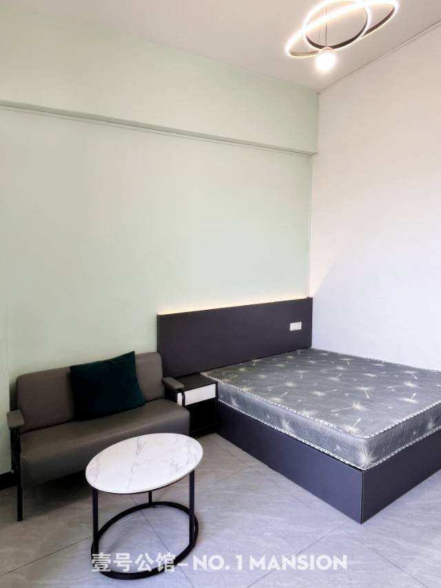 东莞常平镇天鹅湖路壹号公馆 随时看房·