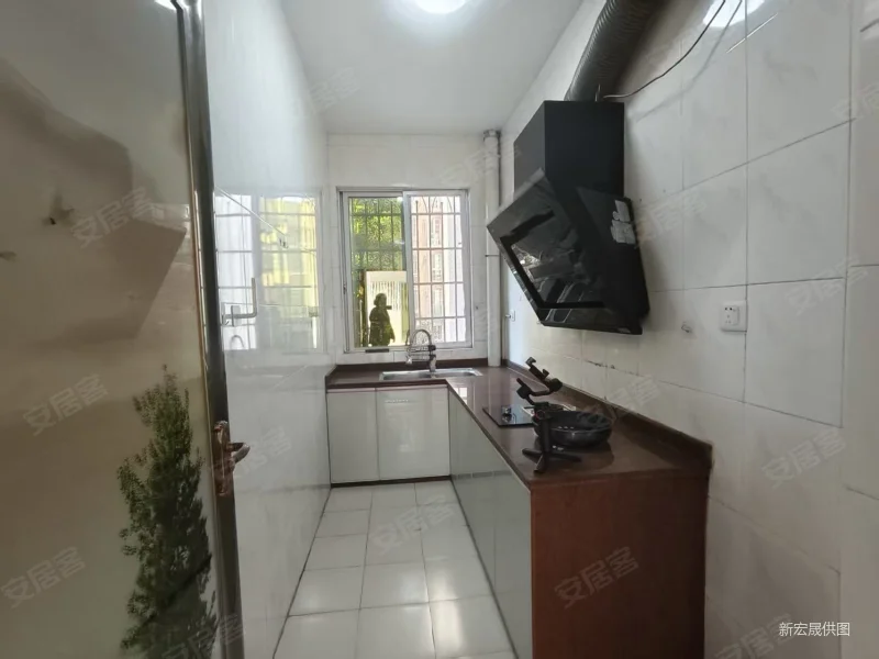 新惠小区B 随时看房·