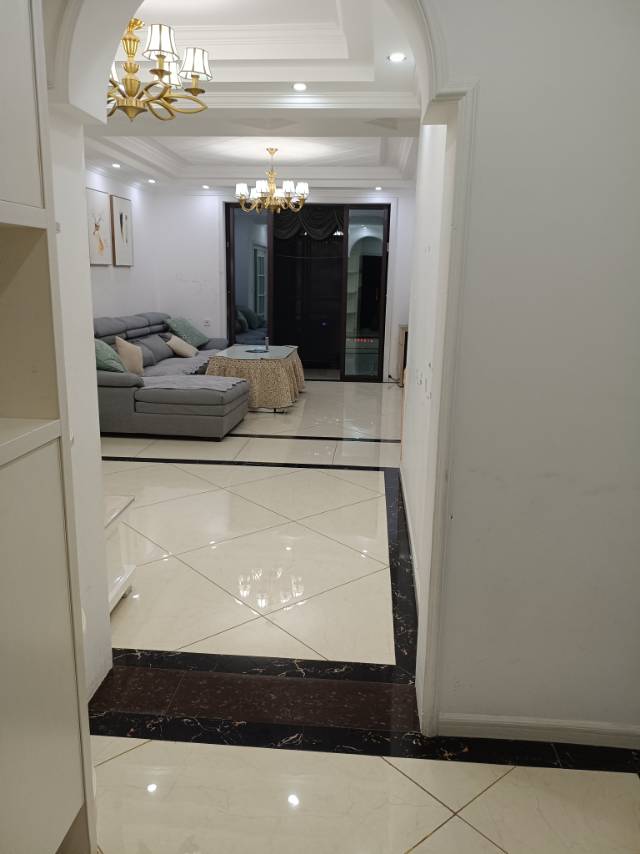 一鸣宽城国际小区 随时看房·