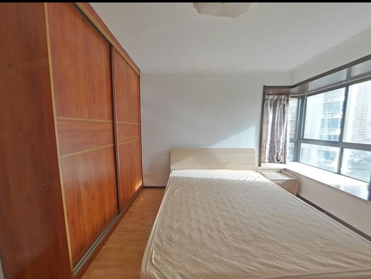 天地源枫林绿洲 随时看房·