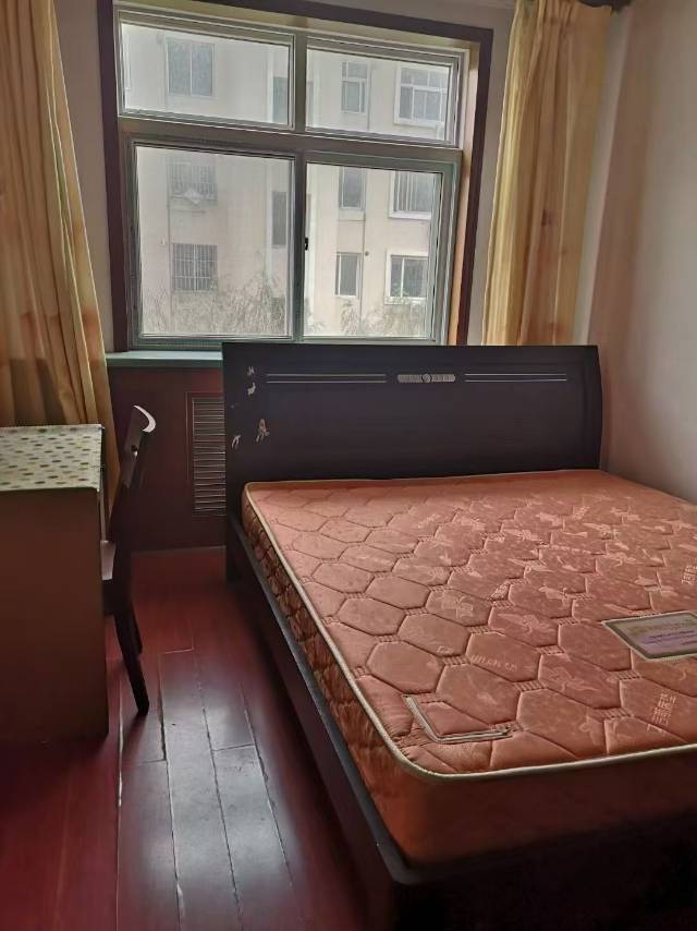 泰华花园 随时看房·