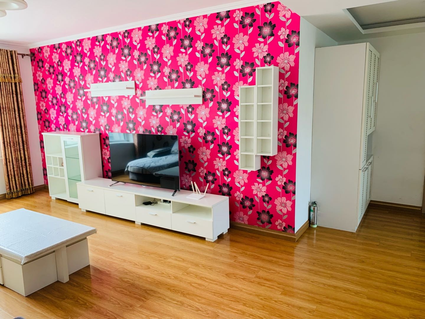 保利香槟一期 随时看房·