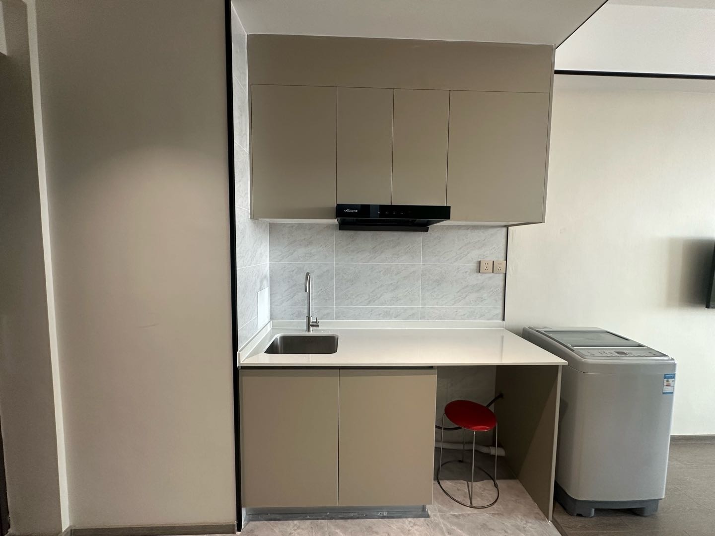 黑龙江省哈尔滨市松北区松祥街道恒源街融创文旅城B栋 随时看房·