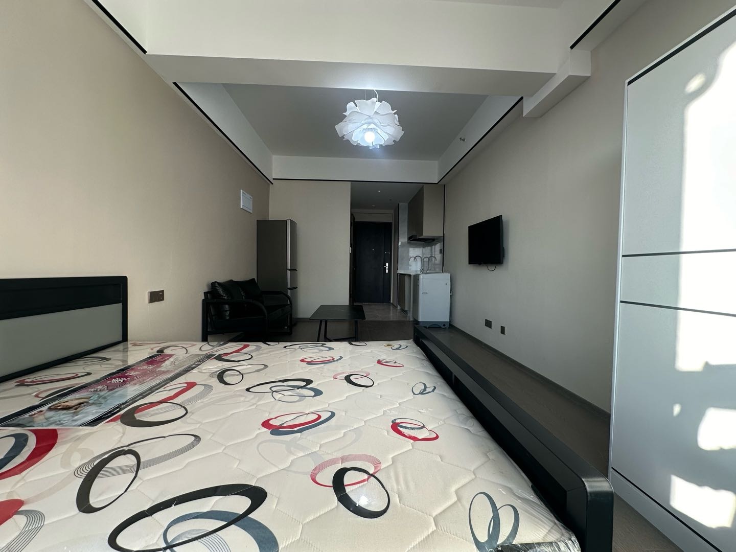 黑龙江省哈尔滨市松北区松祥街道恒源街融创文旅城B栋 随时看房·