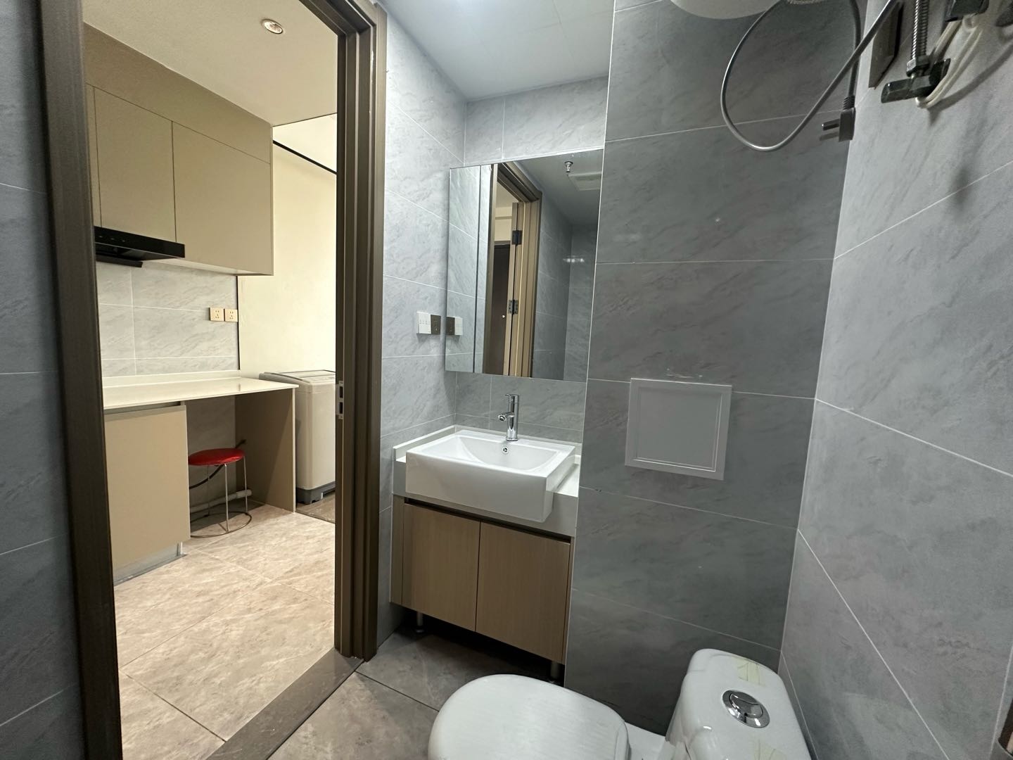 黑龙江省哈尔滨市松北区松祥街道恒源街融创文旅城B栋 随时看房·