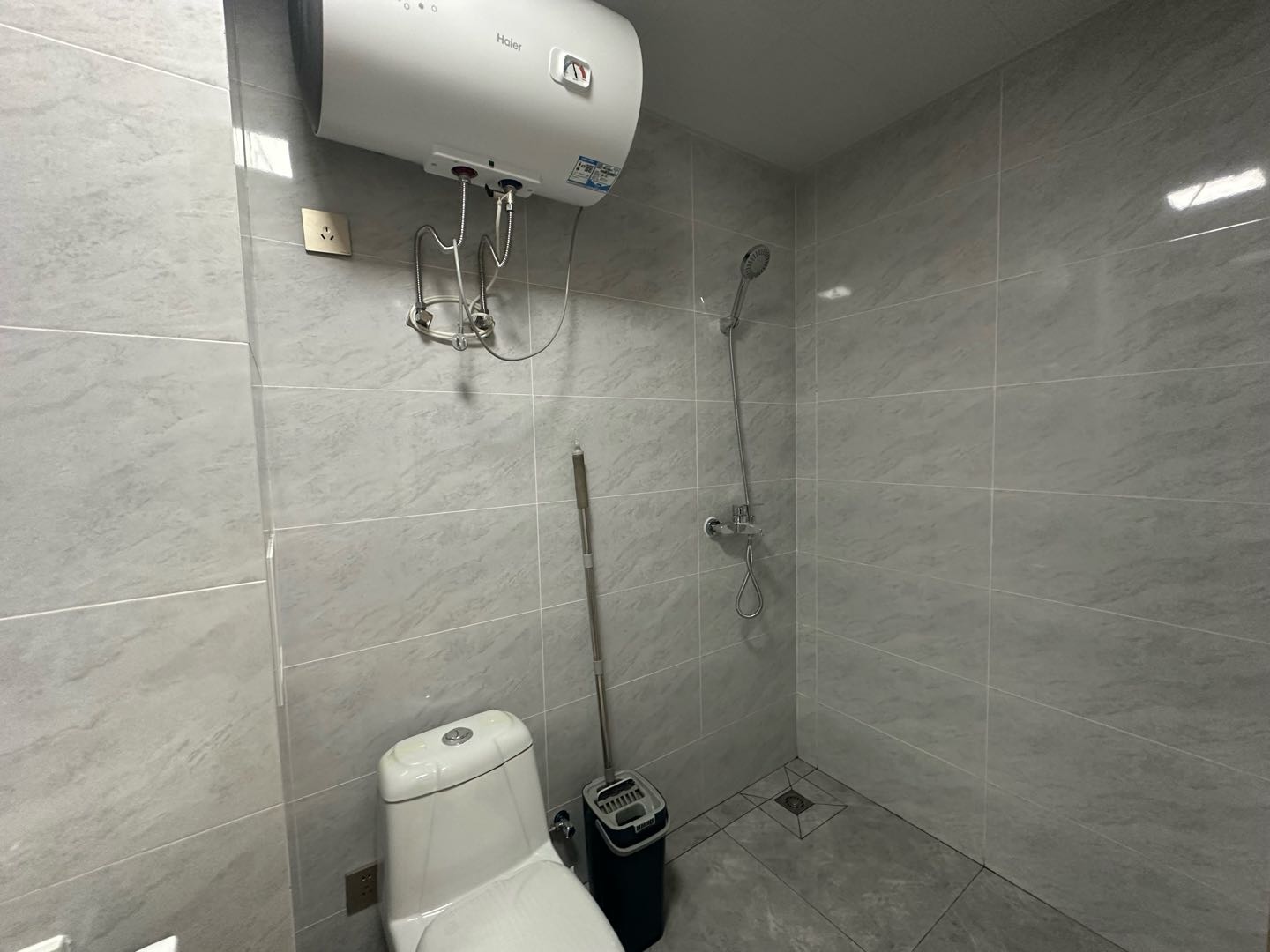 黑龙江省哈尔滨市松北区松祥街道恒源街融创文旅城B栋 随时看房·