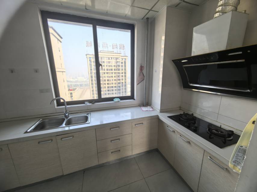 信地华地城 随时看房·