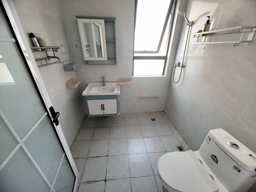 信地华地城 随时看房·