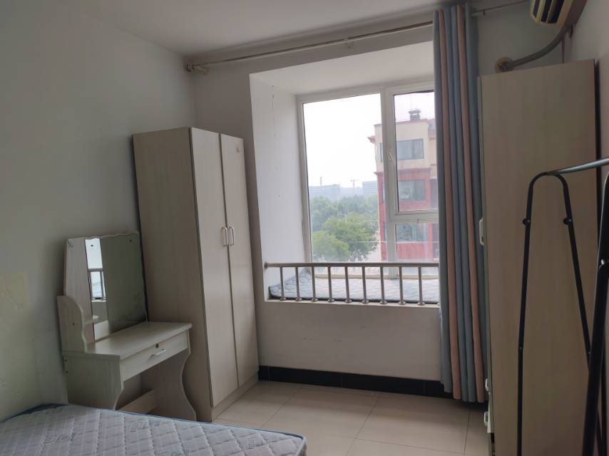 良乡镇小西庄回迁楼一居室 随时看房·