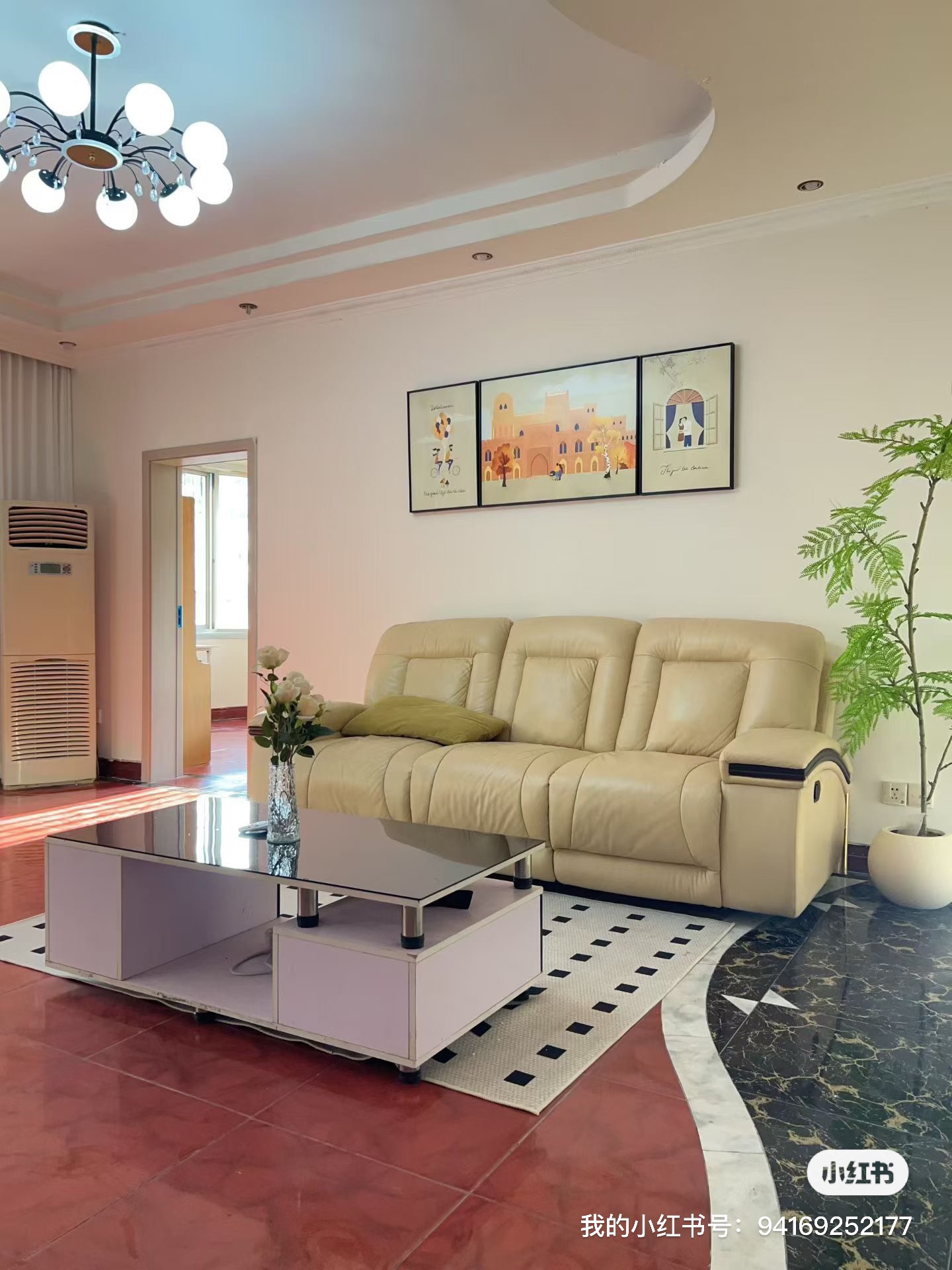 西亚广场 3居室 2300元/月