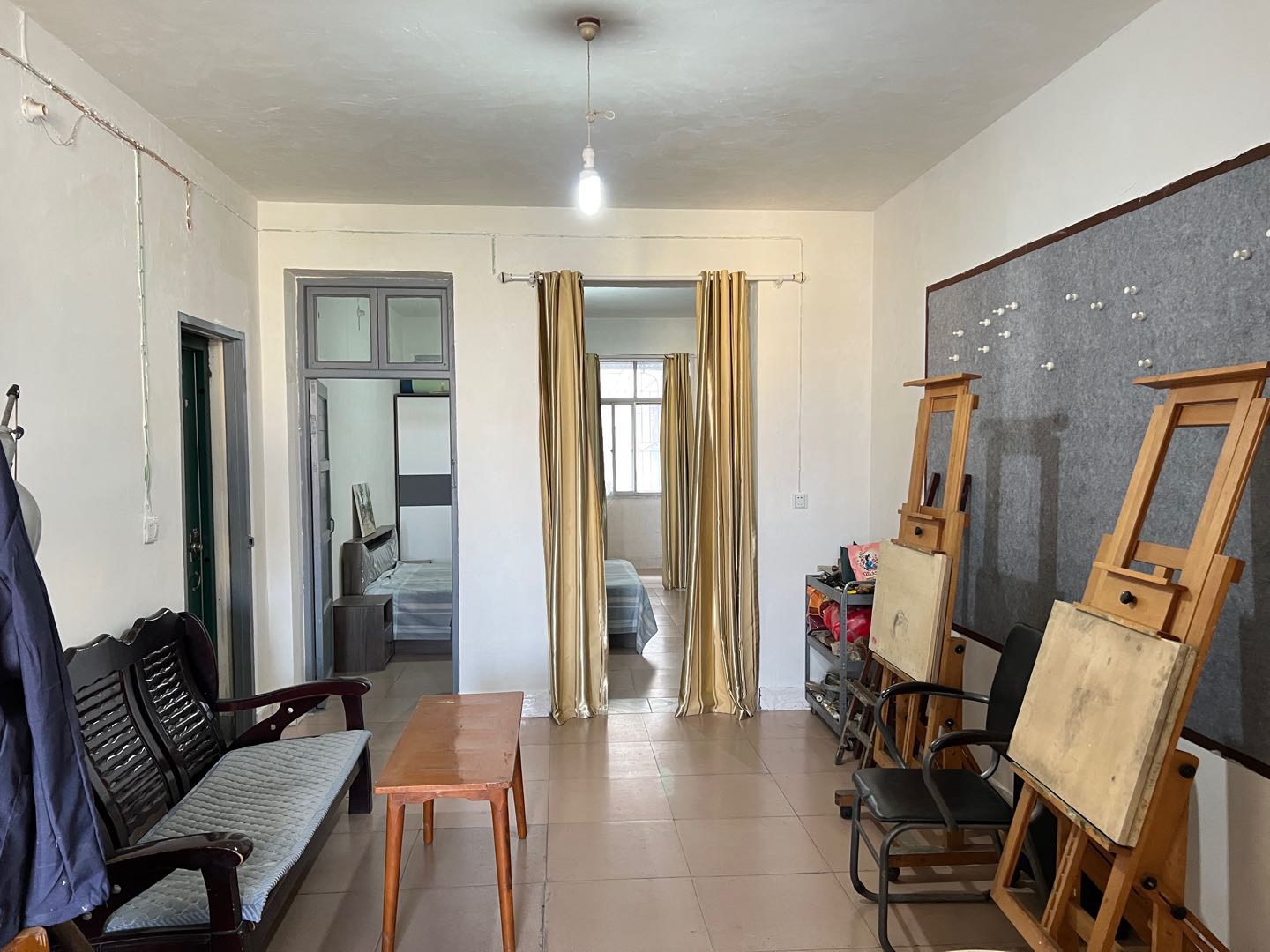 解放路瑶草小区 随时看房·