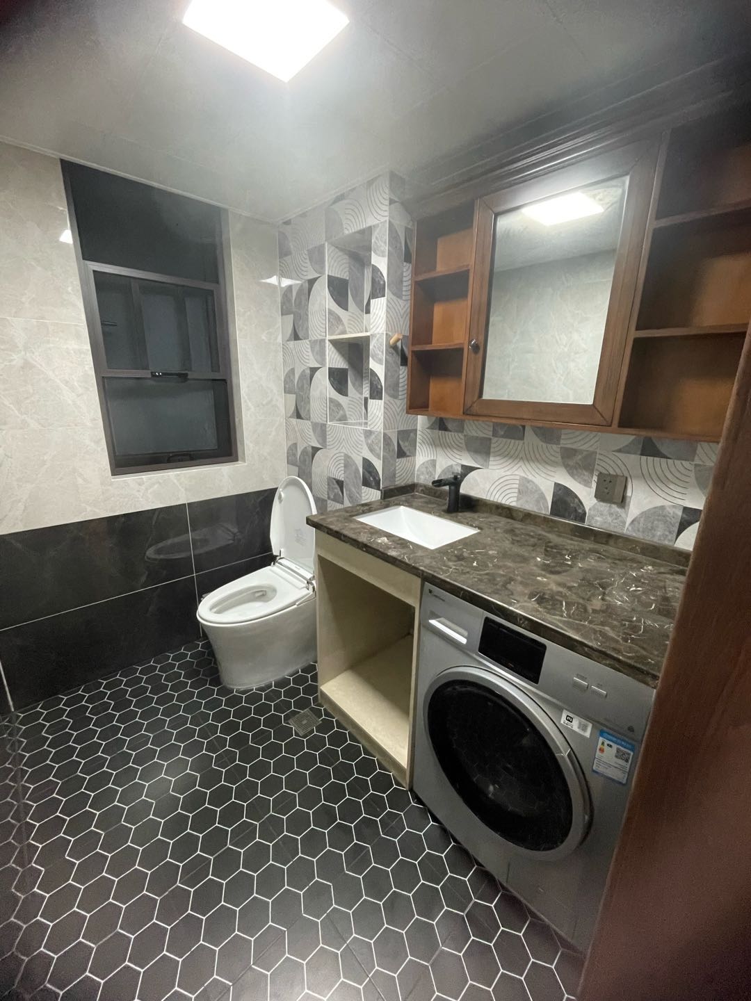 绿地海外滩二期 随时看房·