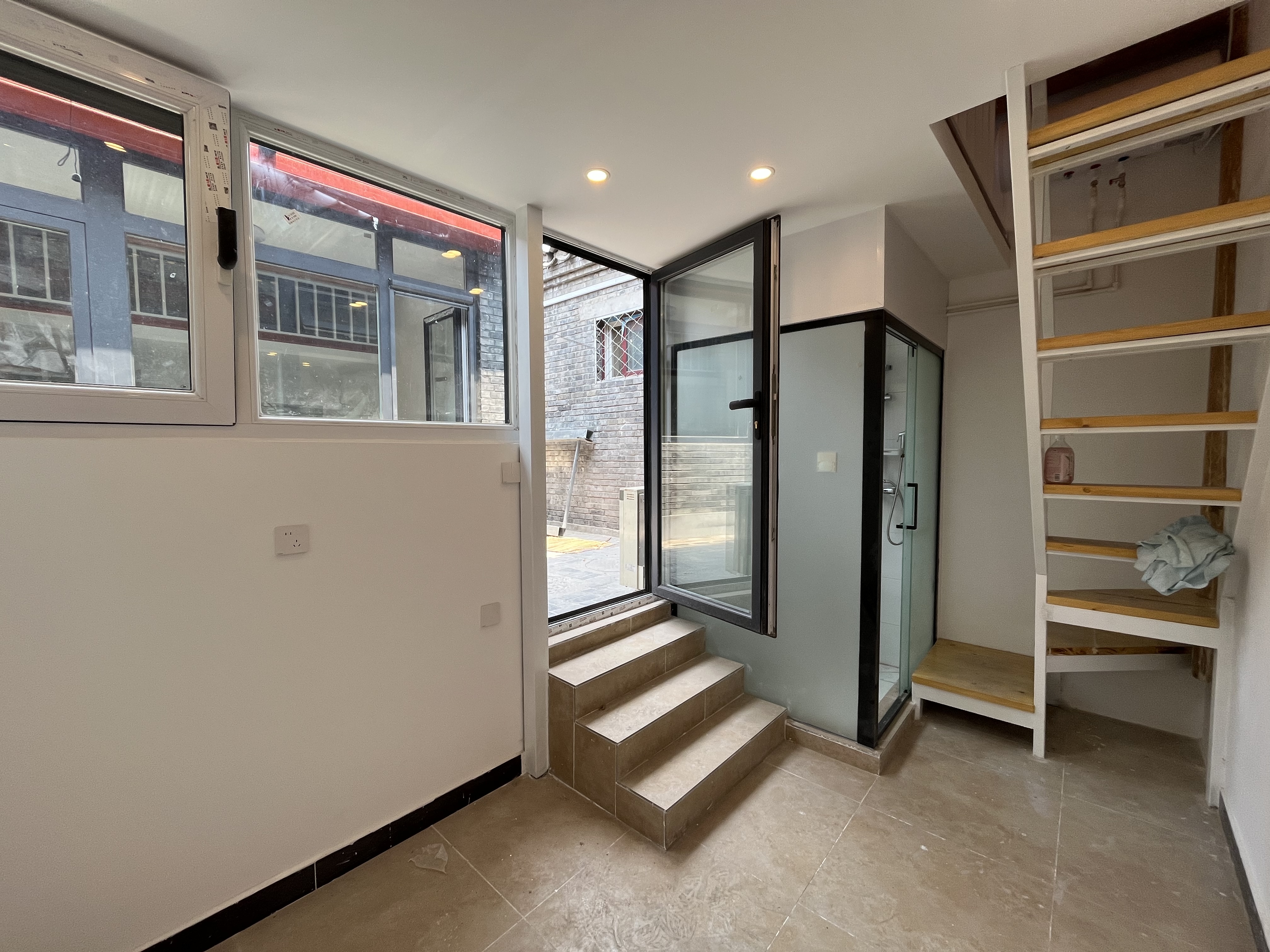 大外廊营胡同13号 随时看房·