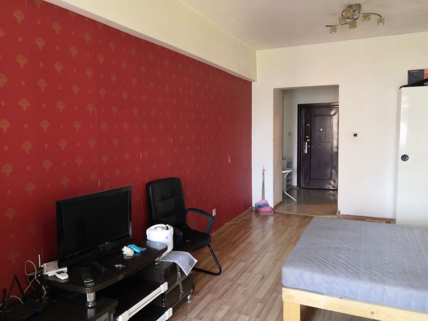 武侯区长益路11号长益商业寓所 1居室 1600元/月